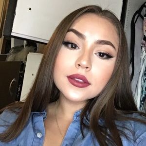 Meet your Posher, Brianna